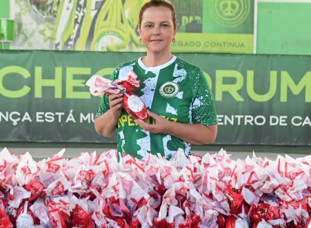 5 mil ovos de Páscoa: Imperatriz Leopoldinense faz a alegria das crianças do Rio!