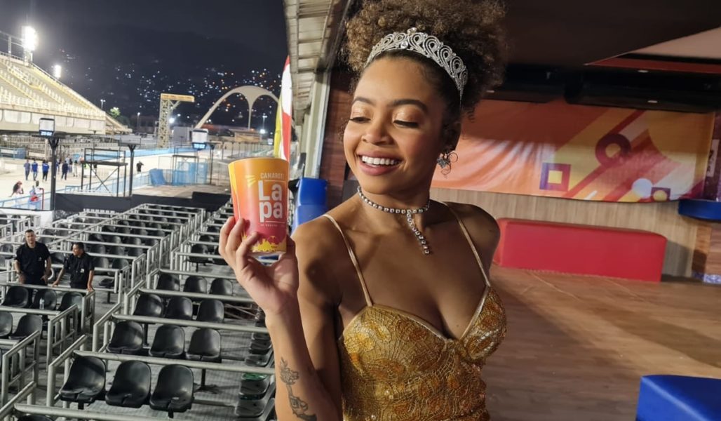 Filha de Dudu Nobre e Adriana Bombom será musa de camarote da Sapucaí
