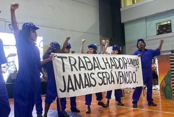 confira essa noticia: Acadêmicos de Niterói homenageia Lula com enredo no Carnaval 2026