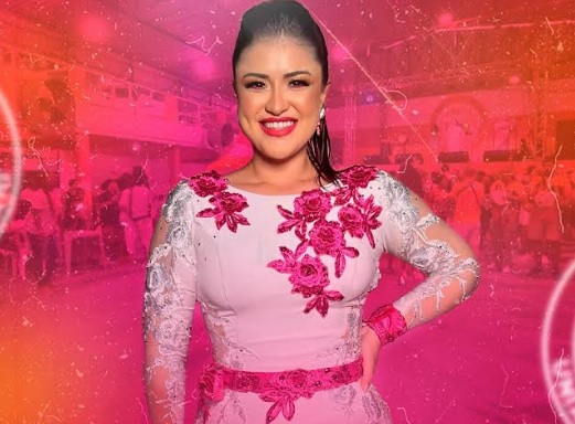 confira essa noticia: Amanda Poblete é a nova porta-bandeira da União do Parque Acari
