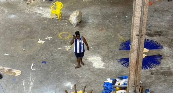 André Rodrigues fora da Portela! Carnavalesco revela ataques e desabafa.