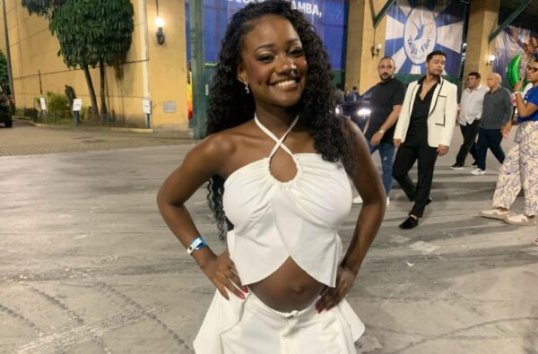 Beija-Flor: Rainha Lorena Raissa grávida encanta na Sapucaí