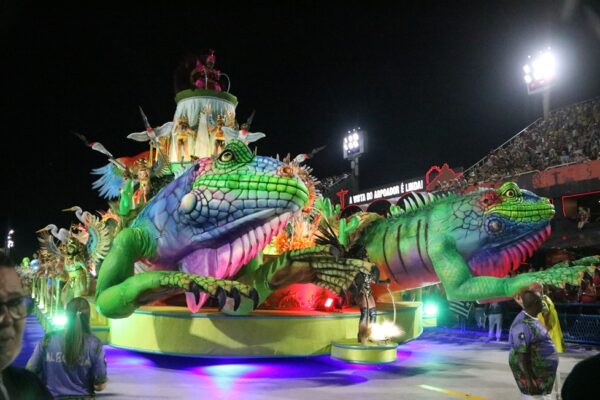 Botafogo Samba Clube: Desfile de Burle Marx na Sapucaí brilha e emociona!
