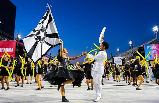 Botafogo Samba Clube: estreia na Série Ouro com samba contagiante!
