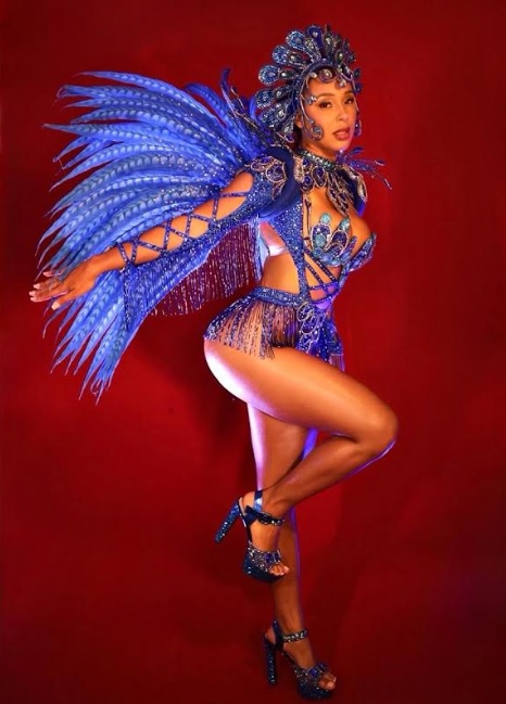 Camila Beatriz é a nova Rainha de Bateria da Inocentes de Belford Roxo 2027