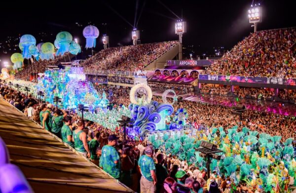 Capitão Guimarães exalta desfiles de terça-feira no Carnaval
