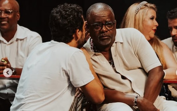 Carnaval 2027: Beija-Flor vê vantagem no domingo e aposta em desfile '10 em tudo'!