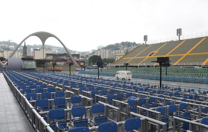 Carnaval 2027: Venda de ingressos na Sapucaí gera revolta e falta clareza!