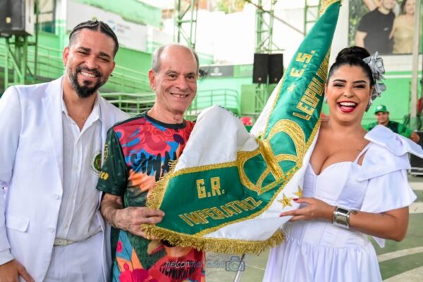 Casal da Imperatriz Leopoldinense é premiado como o melhor do carnaval 2025