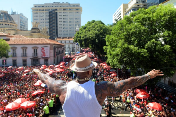 Chega de perrengue! App Grátis para o Carnaval de Rua Rio 2026: Blocos e Metrô!