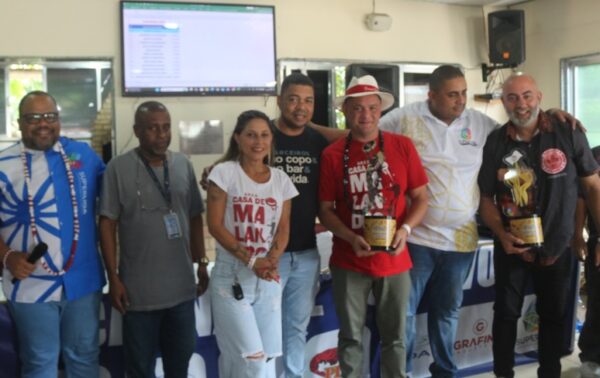 Deu certo! Casa de Malandro e Difícil é o Nome sobem para a Série Bronze!