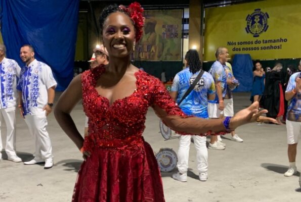 Em Cima da Hora busca retorno ao Grupo Especial com carnaval luxuoso