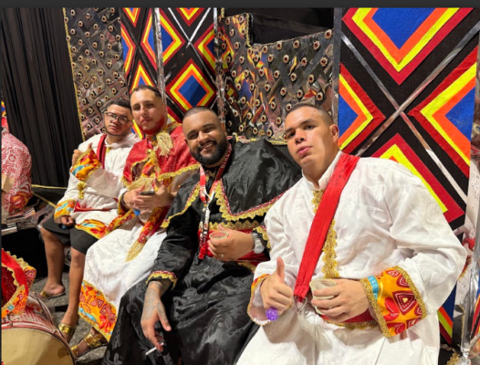 Estácio de Sá: Bateria do Leão ruge na Sapucaí com Papa Negro da Umbanda!