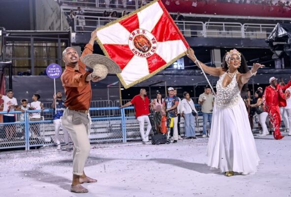 Estácio de Sá faz ensaio técnico impecável na Sapucaí e se prepara para o Carnaval 2025