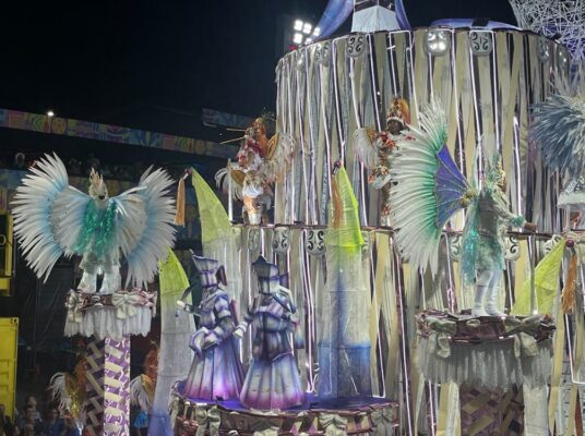 Estácio de Sá revela: Tata Tancredo, o pai de santo que criou o Réveillon de Copacabana!