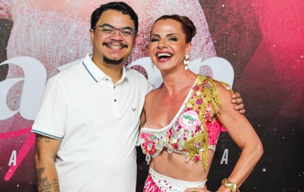confira essa noticia: Feijoada da Unidos do Jacarezinho: Coroação da Rainha e Dudu Nobre neste sábado
