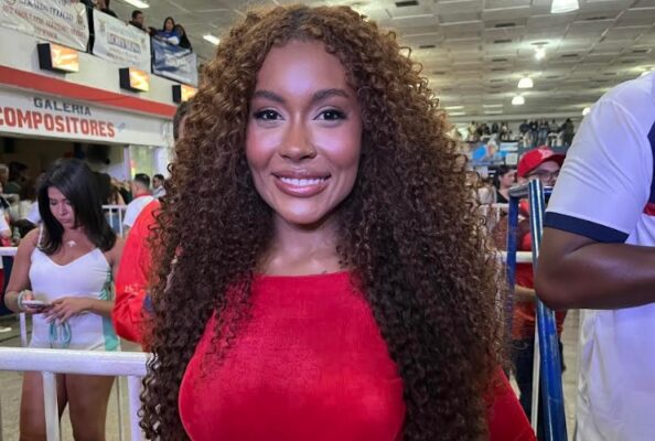 Giovanna Jacobina é a nova musa da União da Ilha
