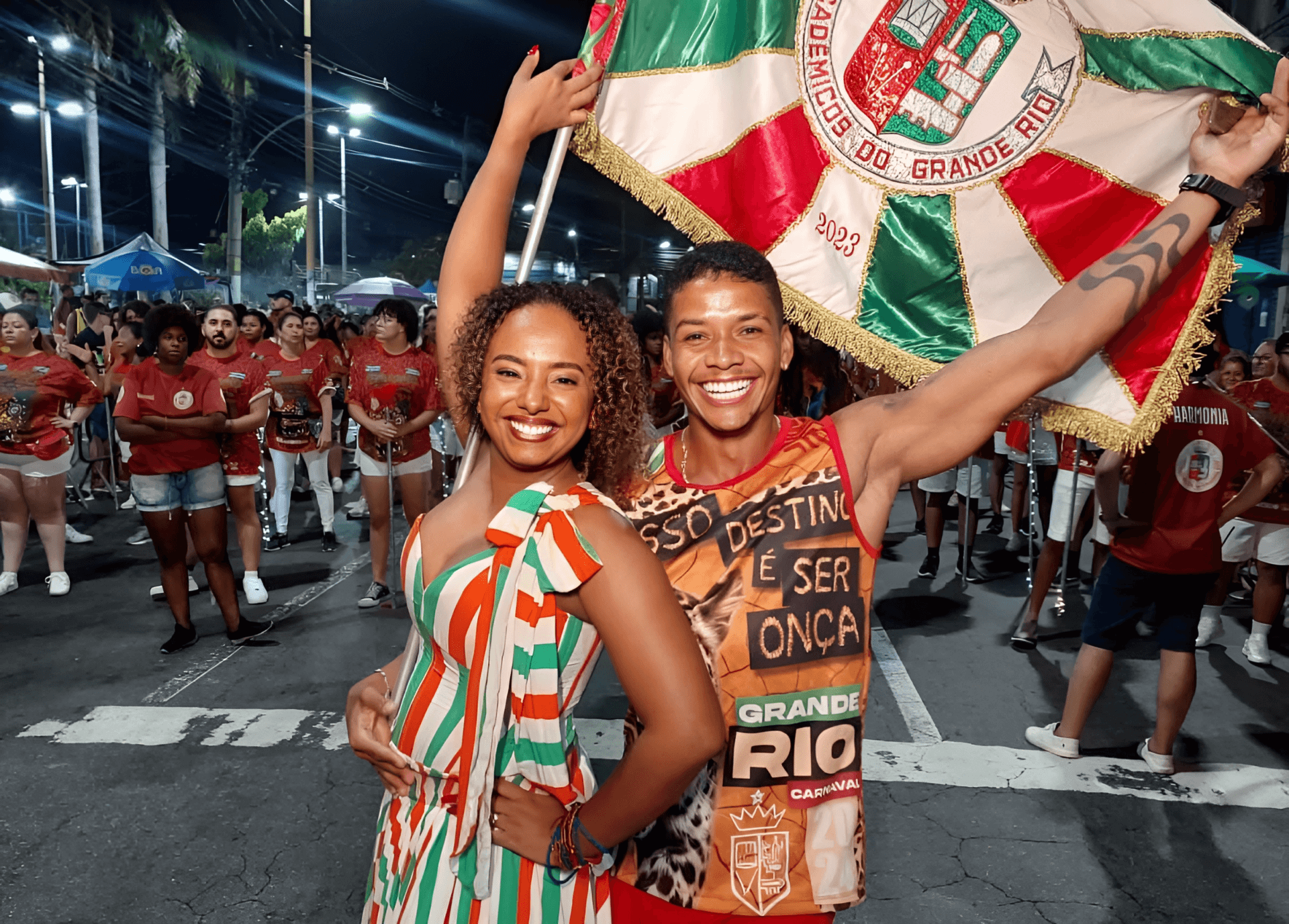 Grande Rio: ensaio de rua um sucesso!