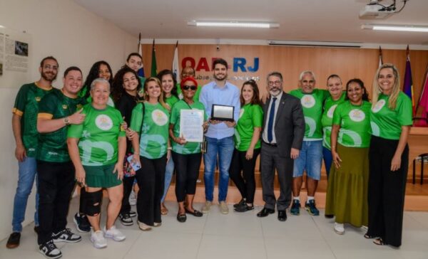 Homenagem a João Drumond, presidente do Instituto Imperatriz Leopoldinense