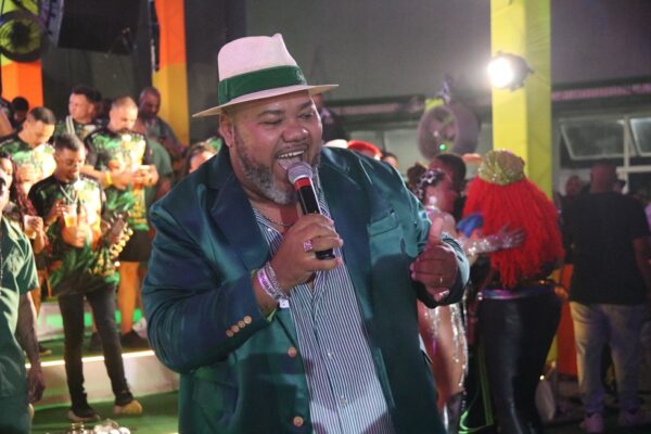 confira essa noticia: Igor Vianna celebra a chance de cantar na sua escola de coração, a Mocidade
