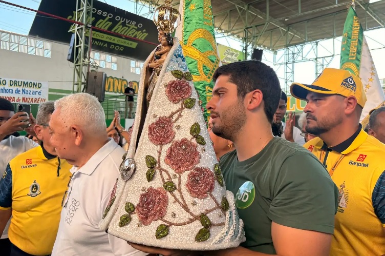 Imperatriz: Círio de Nazaré renova a fé e une escolas de samba!