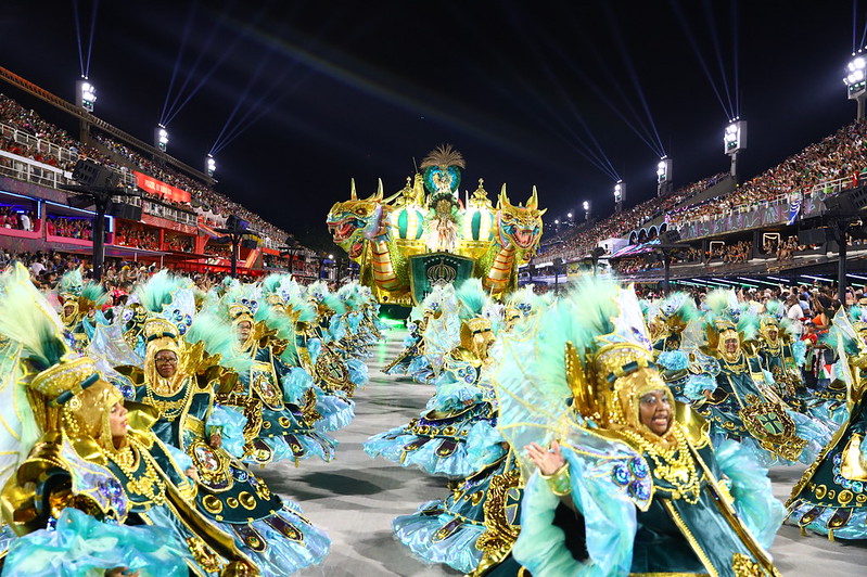 Qual a sua nota para o desfile do Império Serrano no Carnaval 2023?