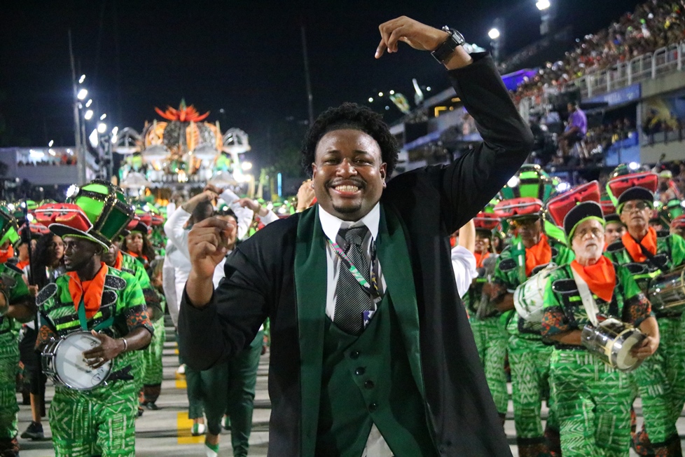 Império Serrano: Mestre da bateria nota 10 fica para o Carnaval 2027!