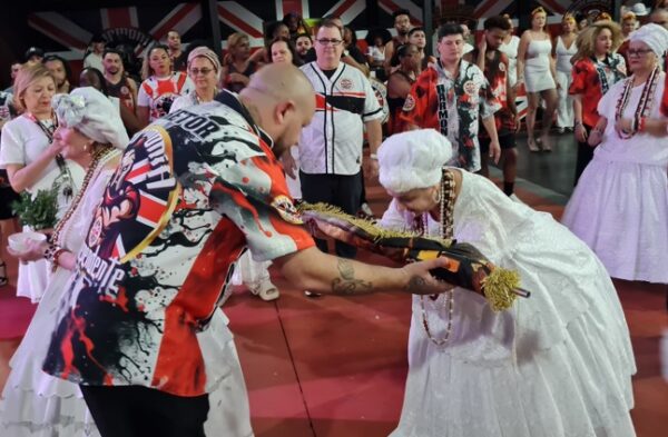 Independente Tricolor anuncia samba para o Carnaval 2026 com enredo sobre a primeira festa do mundo
