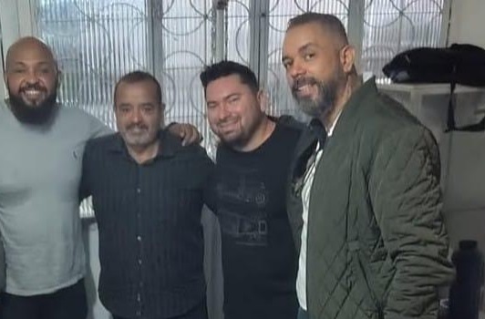 Inocentes de Belford Roxo contrata campeão do Festival de Parintins para 2026