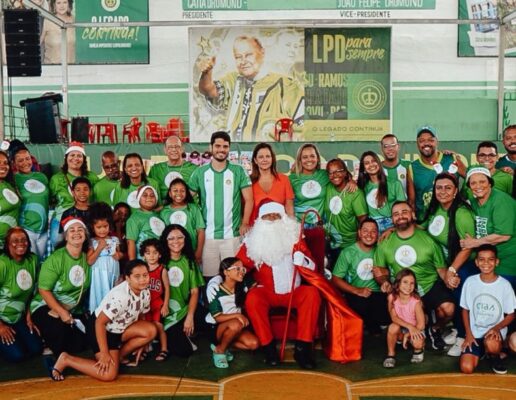 Iza e Imperatriz realizam Natal para crianças do Complexo do Alemão