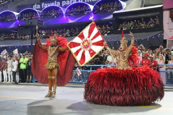 Julinho e Rute celebram história na Viradouro e prometem Carnaval