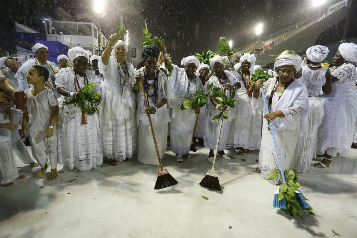 Lavagem da Sapucaí terá participação de grandes personalidades do mundo do samba e de diferentes escolas