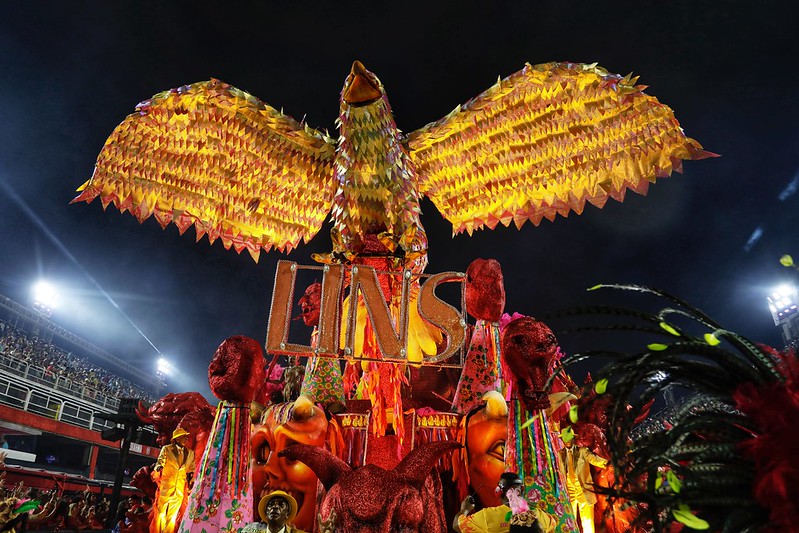 Qual a sua nota para o desfile da Lins Imperial no Carnaval 2023?