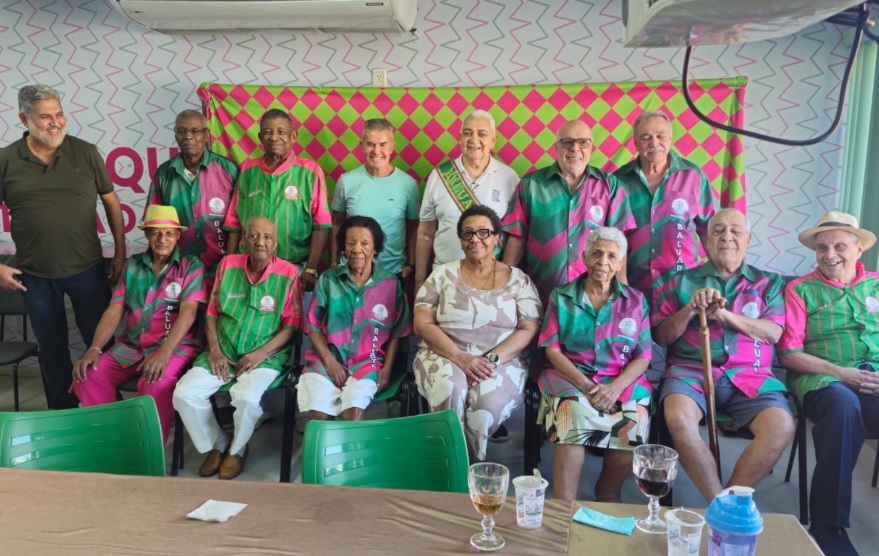 Mangueira: Ex-presidente Chiquinho, campeão, é eleito Baluarte da escola!