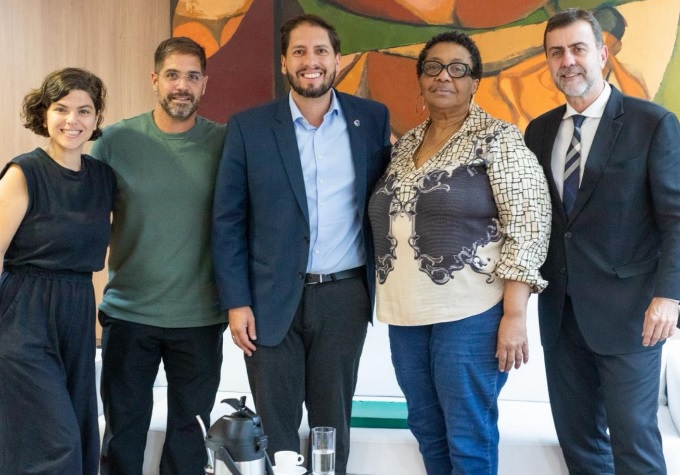 Mangueira faz parceria com o governo para turbinar o samba!