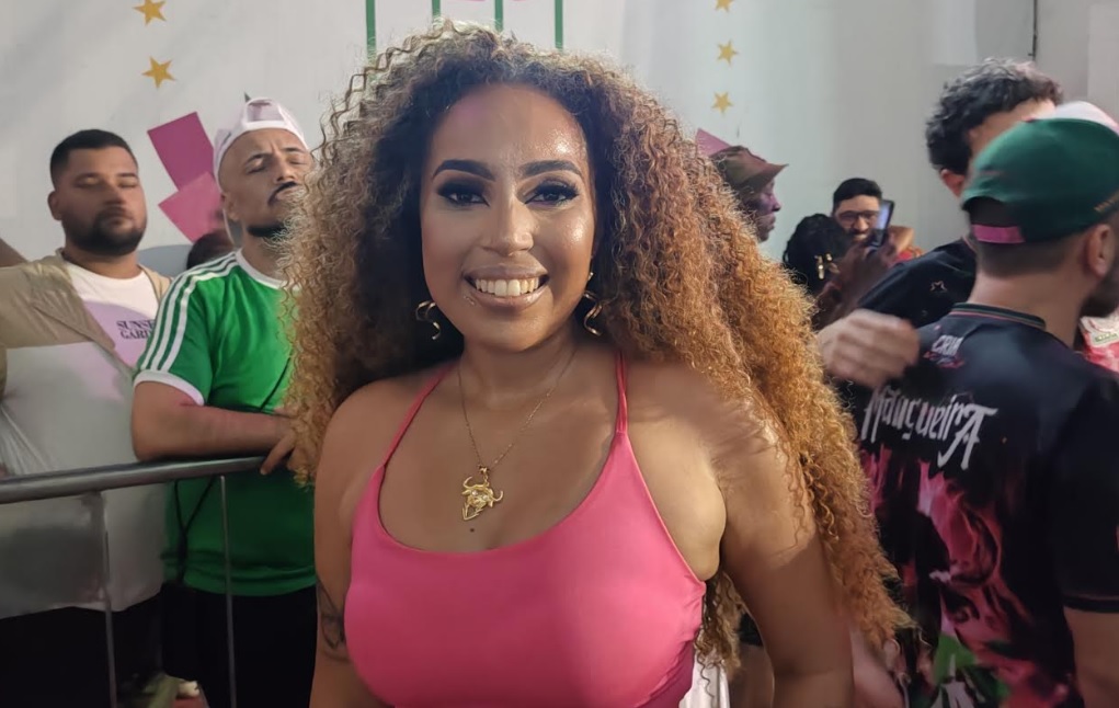 Millena Wainer (Mangueira): 'Mulheres podem e devem brilhar no samba!'