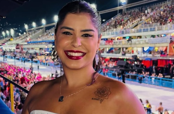 Mocidade contrata Rafaela Theodoro como nova porta-bandeira para o Carnaval 2025