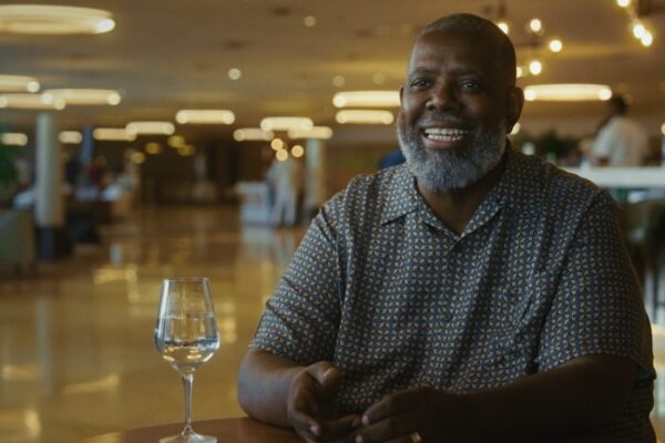 Neguinho da Beija-Flor ganha série no Globoplay no Dia da Consciência Negra