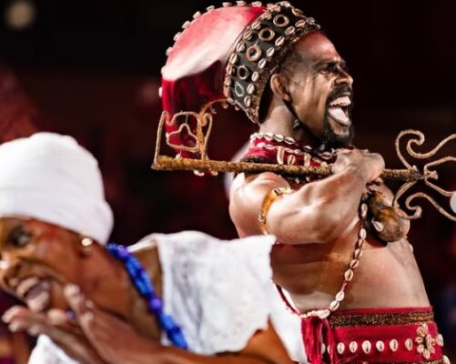 Portela dá SHOW em ensaio técnico visando o título do Carnaval!