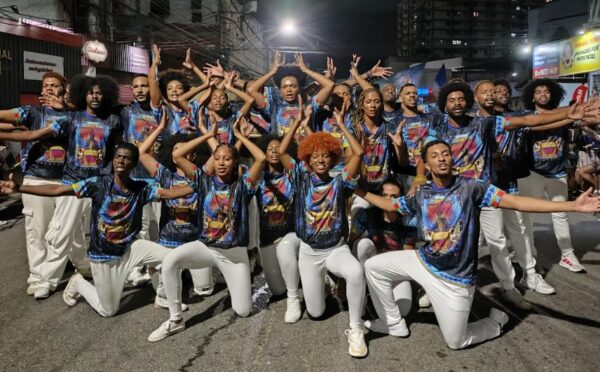 Portela ensaia samba para 2026 com novo intérprete e enredo sobre príncipe do Bará