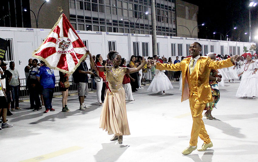 Porto da Pedra: Ensaio impecável na Sapucaí!