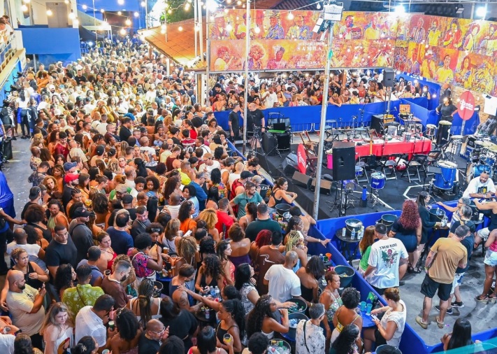 Pós-Carnaval no Renascença: Simas e roda de samba grátis neste sábado!