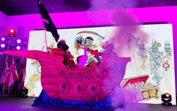 Salgueiro homenageia Rosa Magalhães em tributo emocionante no Carnaval 2026