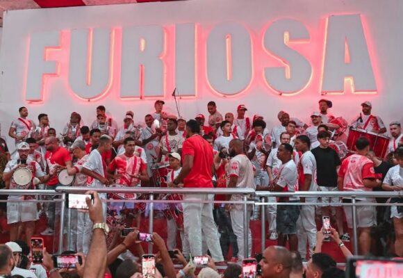 Salgueiro recebe Paraíso do Tuiuti para festa no Rio