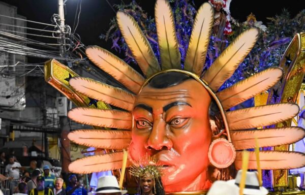 São Clemente: Pagode, ancestralidade e samba que fez a Sapucaí vibrar!