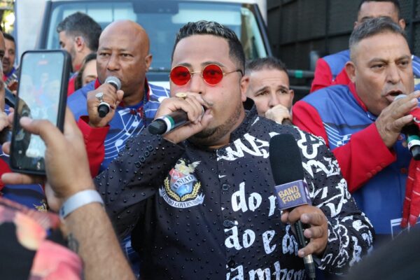 Tem-Tem Jr: Nota máxima em harmonia no Carnaval 2025!
