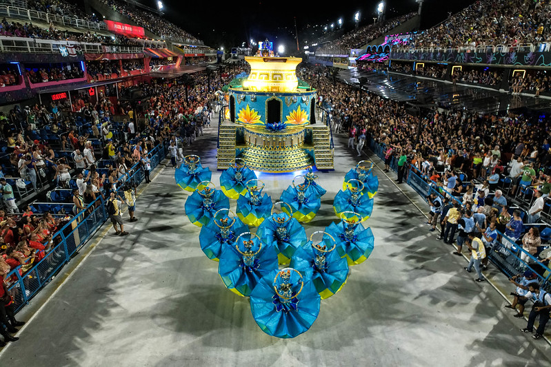 Qual a sua nota para o desfile da Paraíso do Tuiuti no Carnaval 2023?
