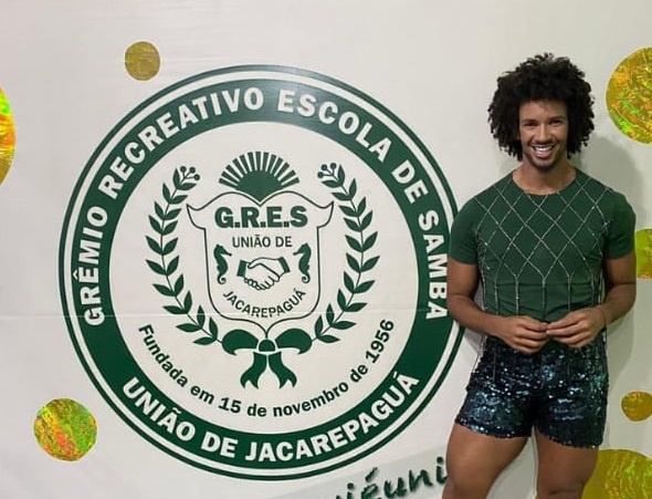 União de Jacarepaguá apresenta seu primeiro rei de bateria