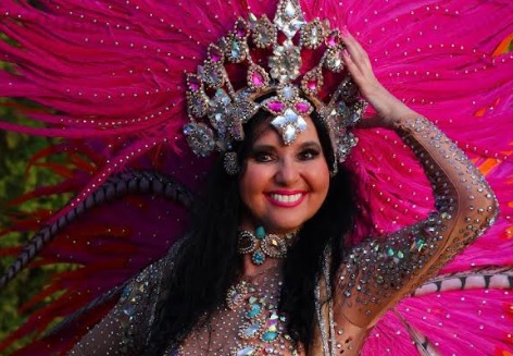 União do Parque Acari anuncia musa internacional para o Carnaval 2026
