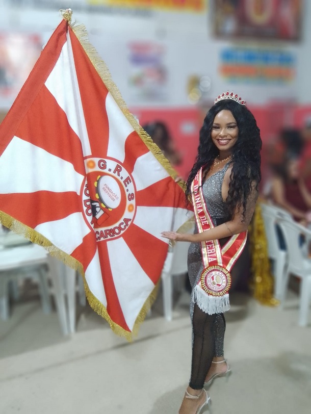 União do Vilar Carioca apresenta a nova rainha de bateria